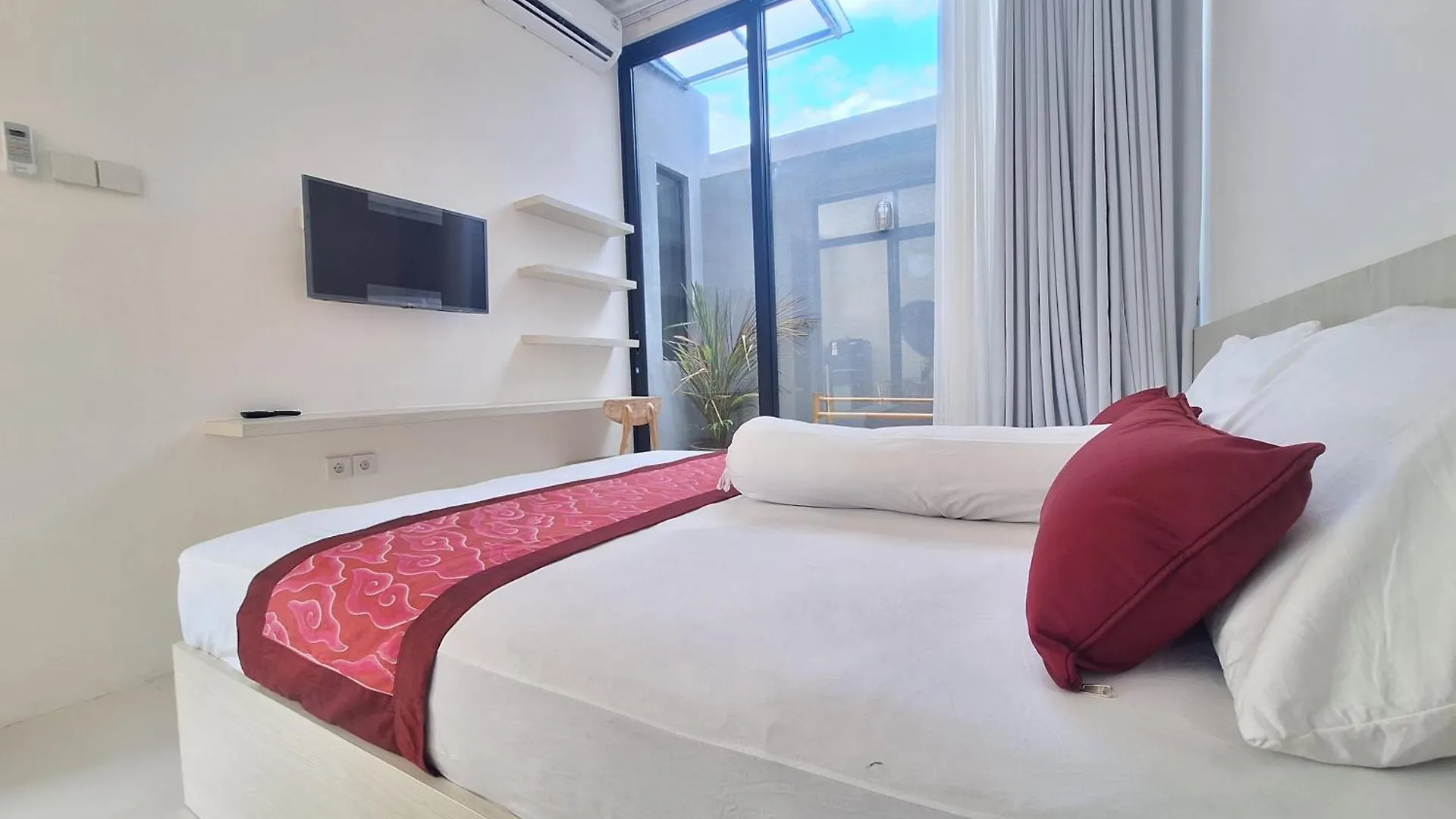 Brand New Villa Ashby De Love Heart,Two Bedrooms Private Pool,Wifi,Ac Ubud  Indonesia