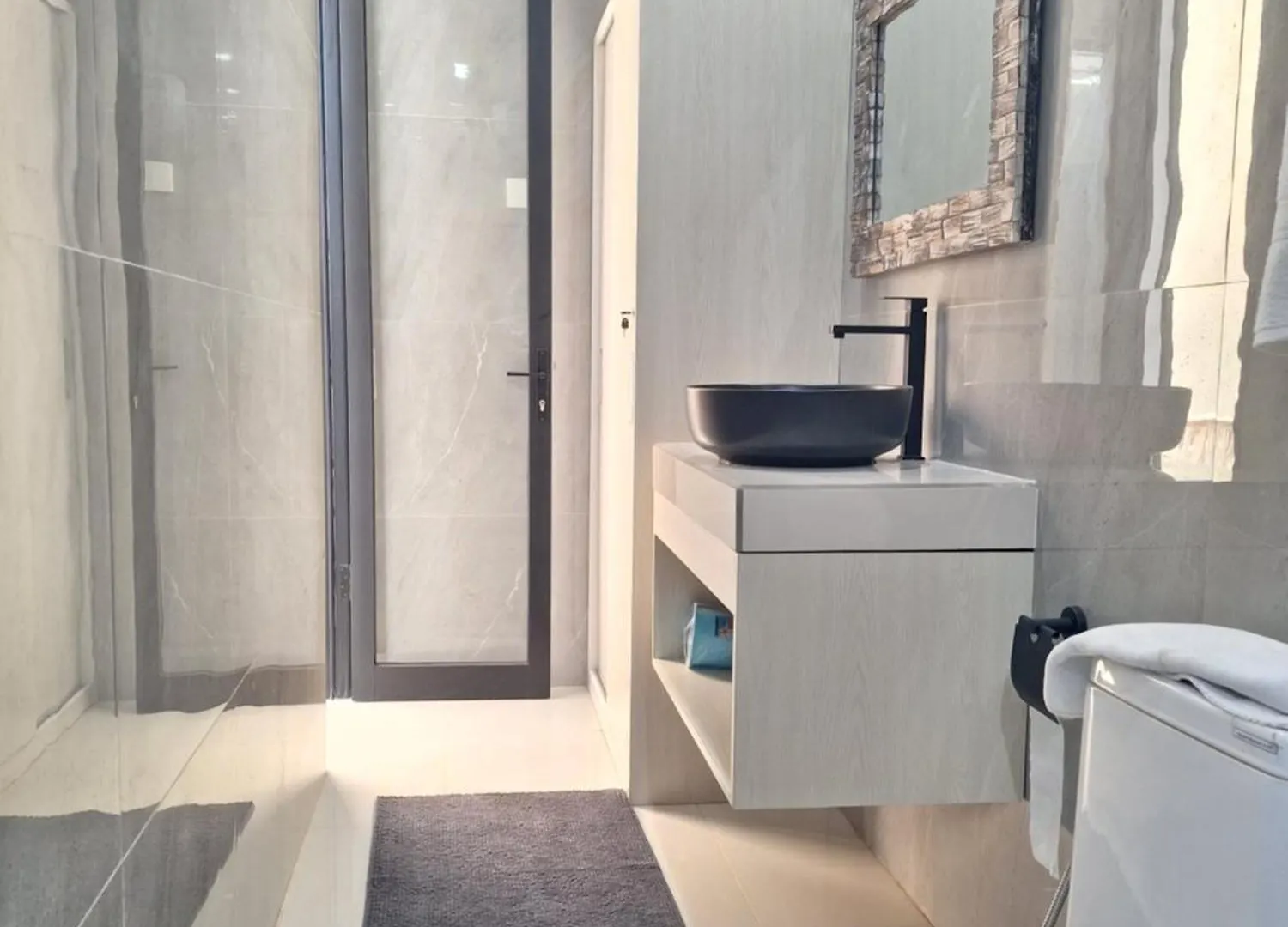 Brand New Villa Ashby De Love Heart,Two Bedrooms Private Pool,Wifi,Ac Ubud