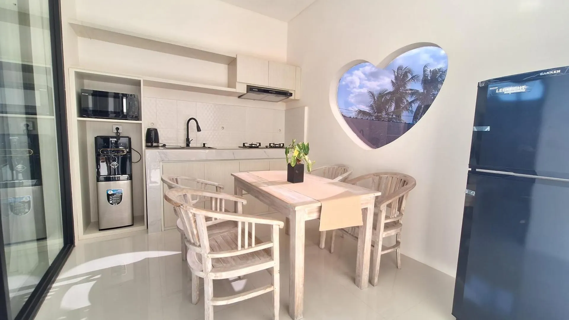 Brand New Villa Ashby De Love Heart,Two Bedrooms Private Pool,Wifi,Ac Ubud