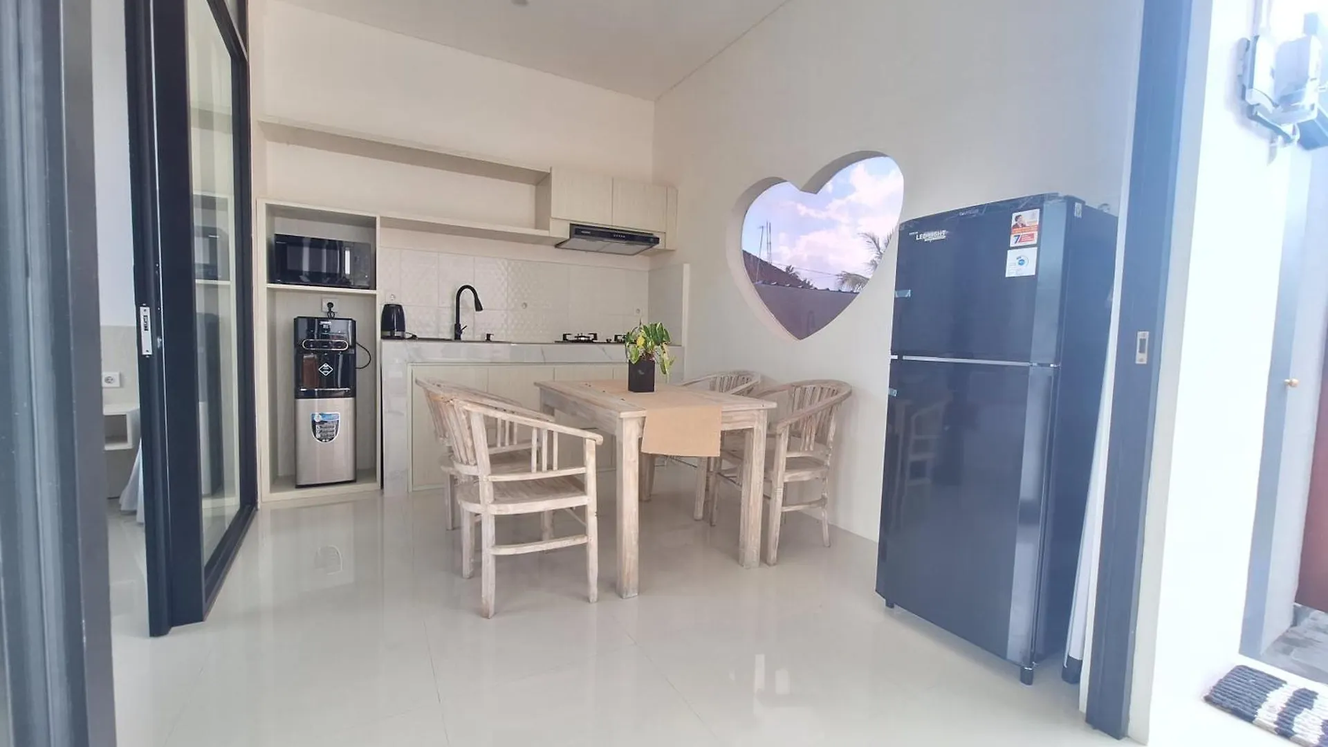 Brand New Villa Ashby De Love Heart,Two Bedrooms Private Pool,Wifi,Ac Ubud  Ubud (Bali)